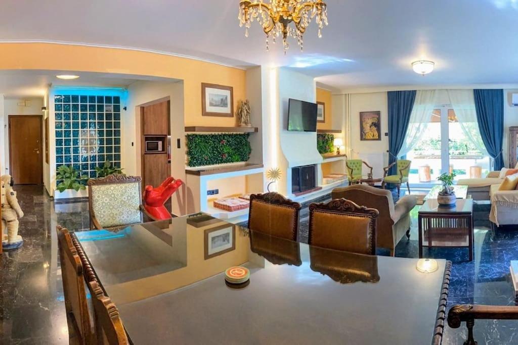 شقة Sarakin'S Mansion Luxury Retreat أثينا المظهر الخارجي الصورة